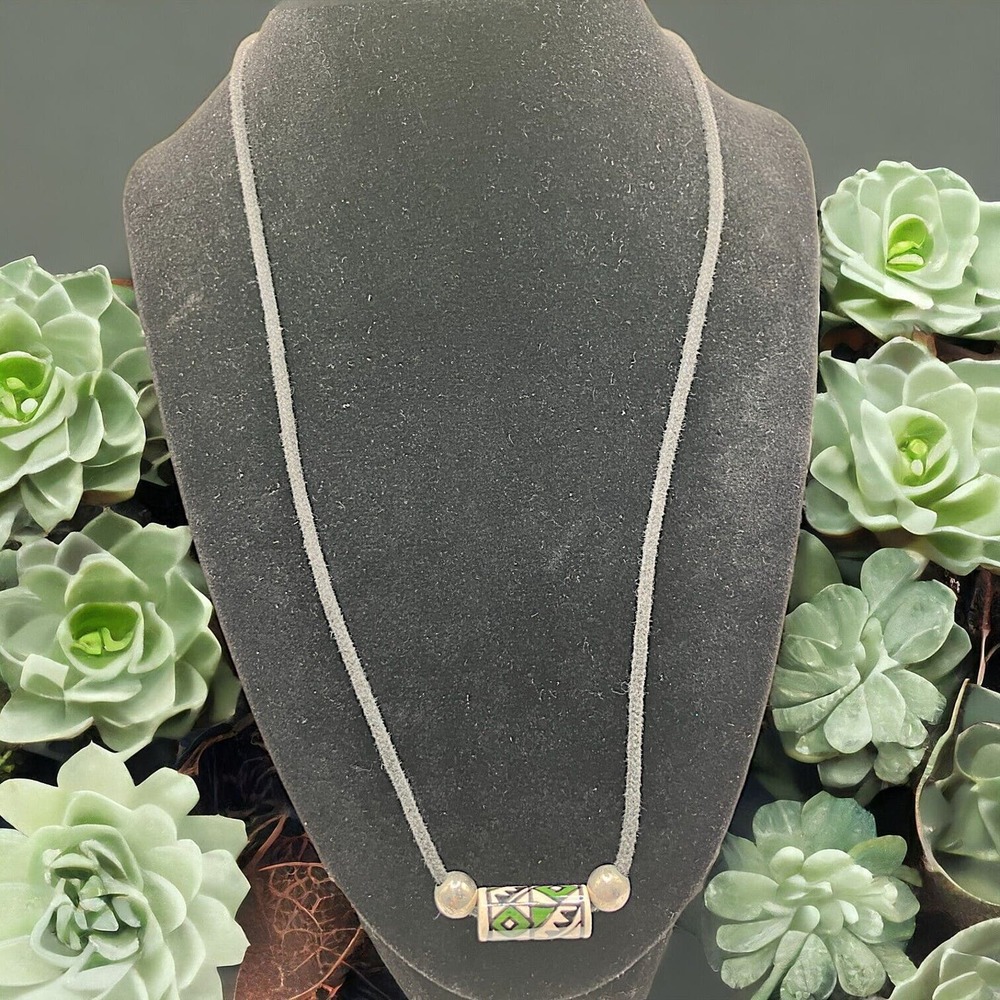 Vintage Hand Painted Southwest Ceramic Bead Green Necklace!